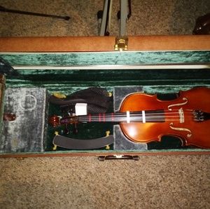 the first violin never had, it's got four tuners I
